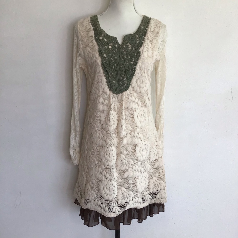 A'Reve Women Chic Sheer Cream Dolly/Olive Lace Detail Brown Ruffle Tier Dress M